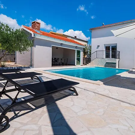 Feniks Prázdninový dům