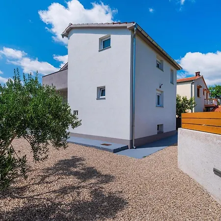 Holiday home Feniks *
